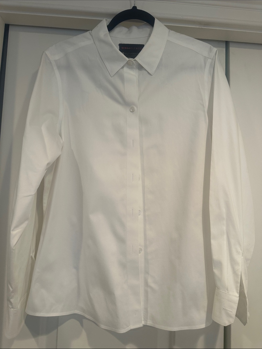 NINA MCLEMORE Crisp White Women's Button-Down Shirt - Tailored Long Sleeve